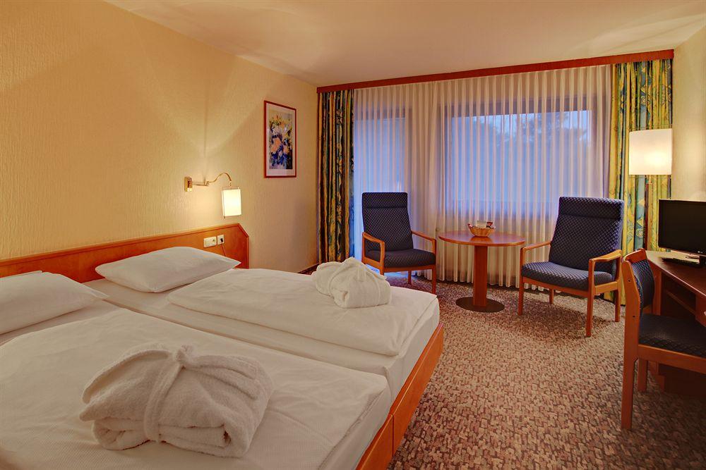 Balladins Superior Hotel Gutsmann Bad Bramstedt Exterior foto